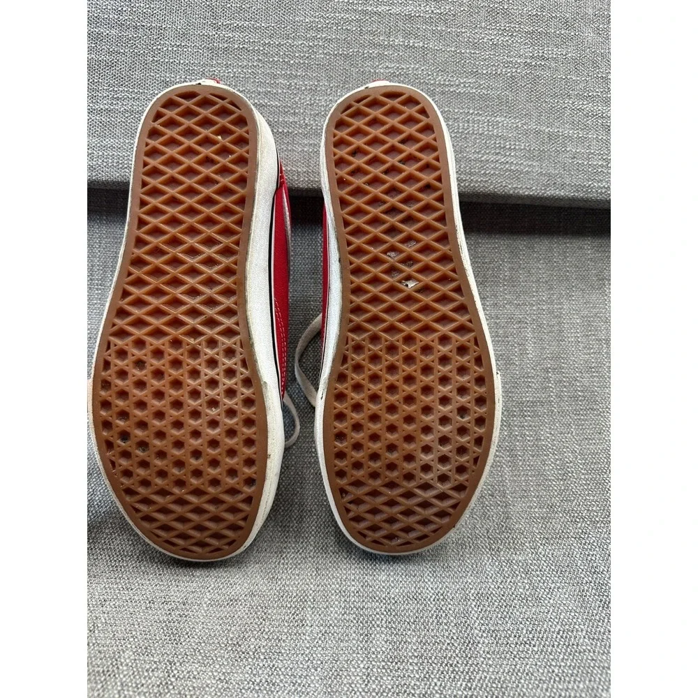 Vans Old Skool Unisex M7.5/W9‎ Skateboarding Shoes Red Suede Athletic Sneakers